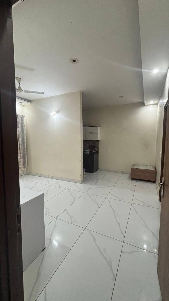 2 BHK Apartment in SAS Nagar (Mohali), Kharar